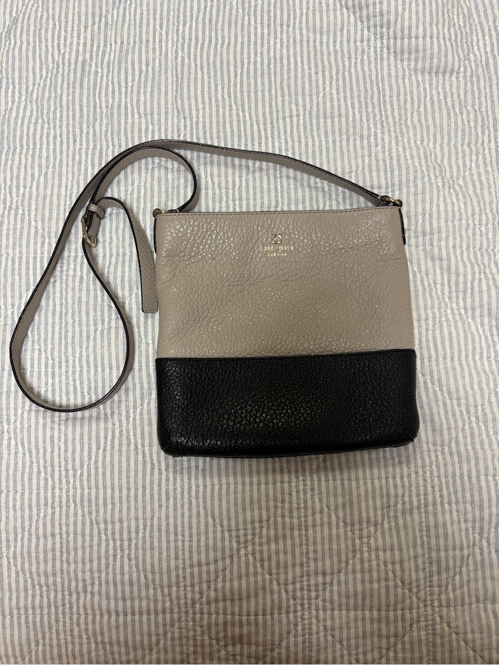 kate spade Two-Tone Pebbled Leather Crossbody in Taupe and Black